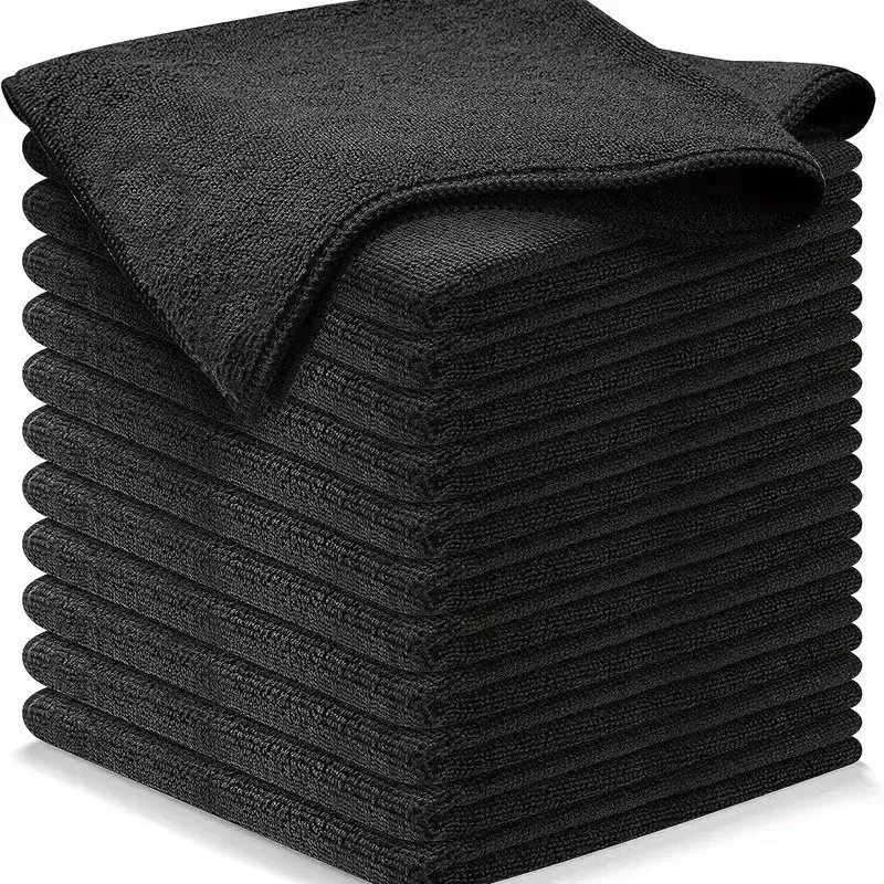 Lot de chiffons de nettoyage noirs empilés