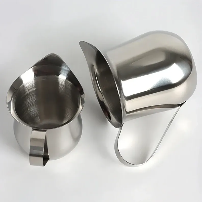 Pichet à lait en acier inoxydable, ligne épurée