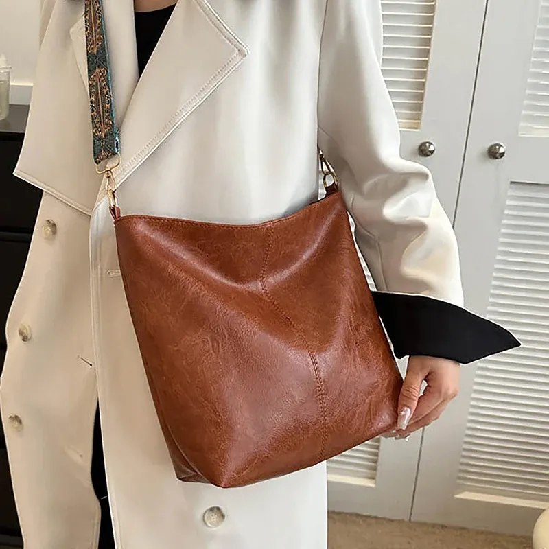 Sac seau, détail de la silhouette