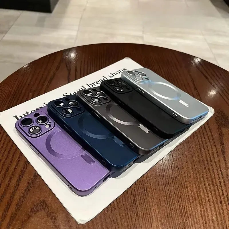 Coque magnétique mate compatible MagSafe pour iPhone 16e, 15, 14, 13, 12, 17, 18 Pro Max, avec protection d'objectif en verre 6