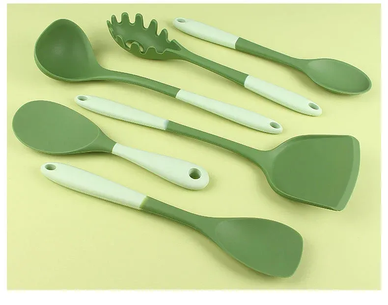 Ensemble complet d'ustensiles de cuisine en silicone
