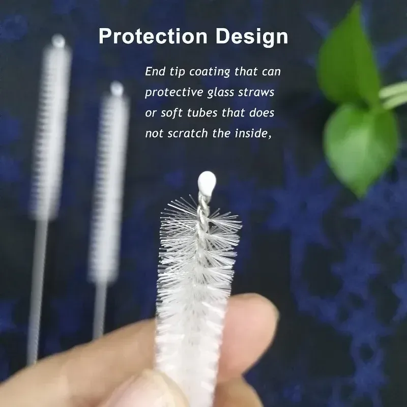 Brosse de nettoyage pour pailles en détail