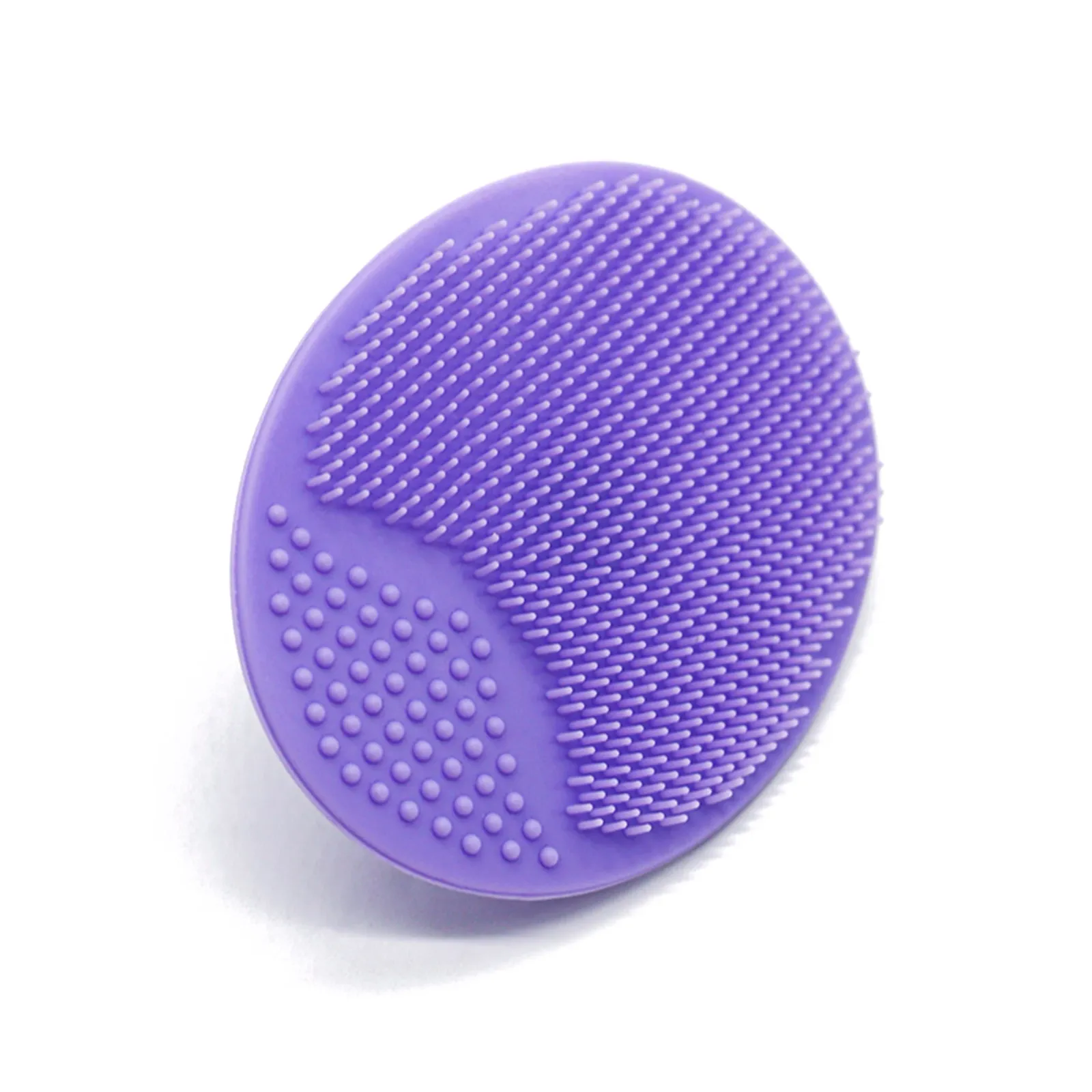 Brosse visage en silicone, ambiance salle de bain
