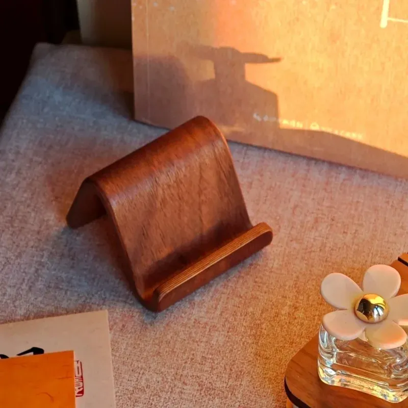 Support de téléphone en bois massif noir, design simple et créatif, avec présentoir de cartes de visite pour bureau et maison 4