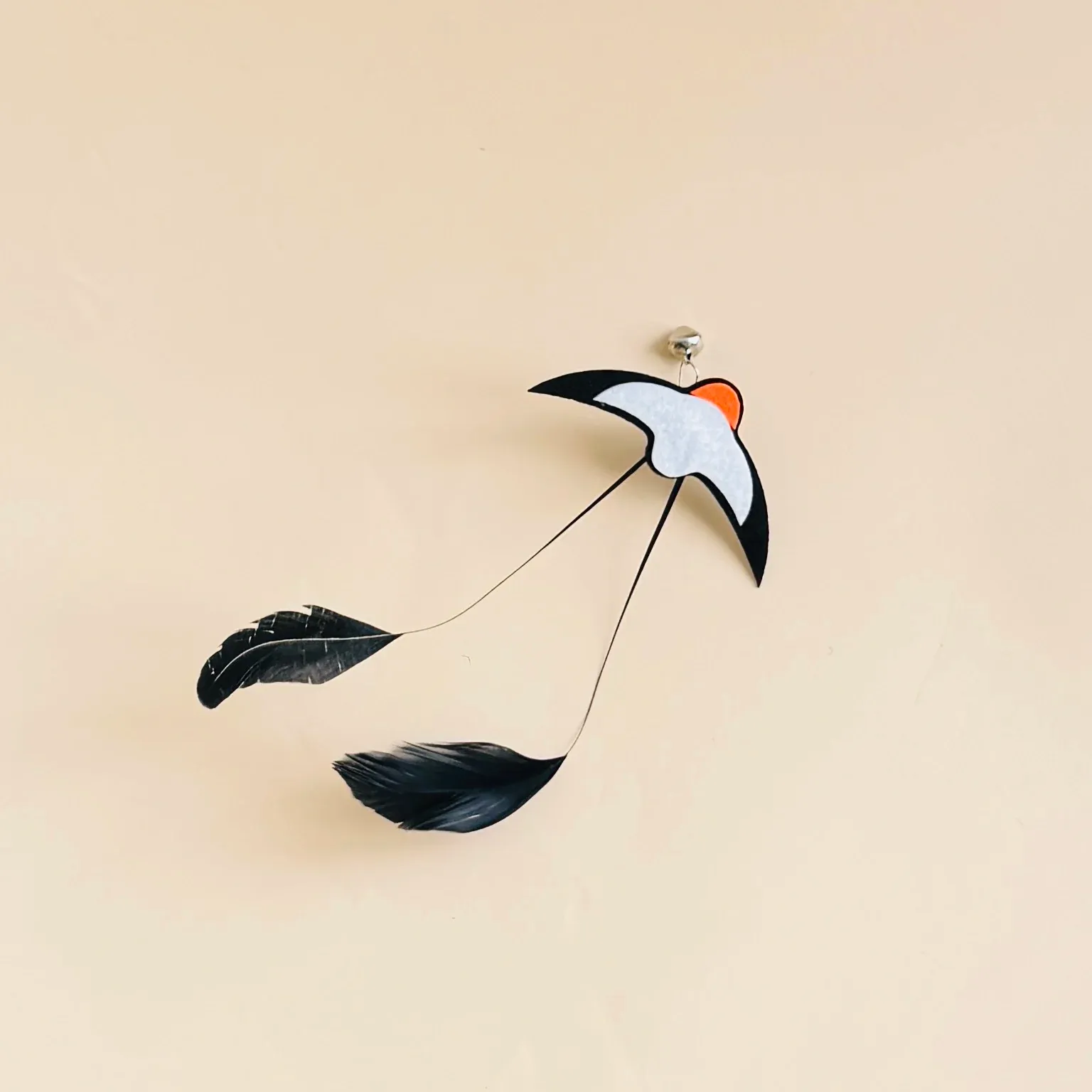 Jouet interactif pour chat à plume d'oiseau avec clochette, baguette Teaser pour chaton 2