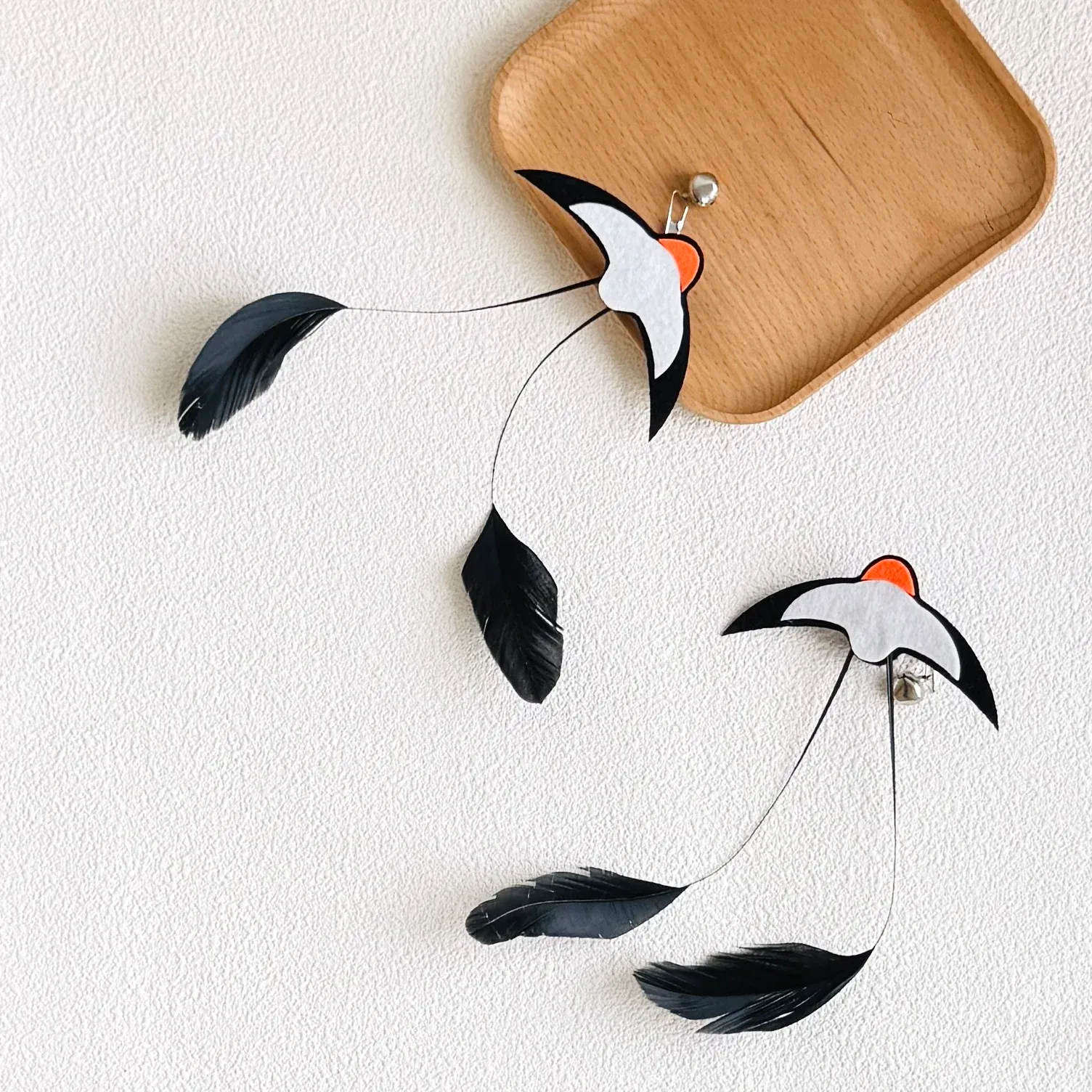 Jouet interactif pour chat à plume d'oiseau avec clochette, baguette Teaser pour chaton 3