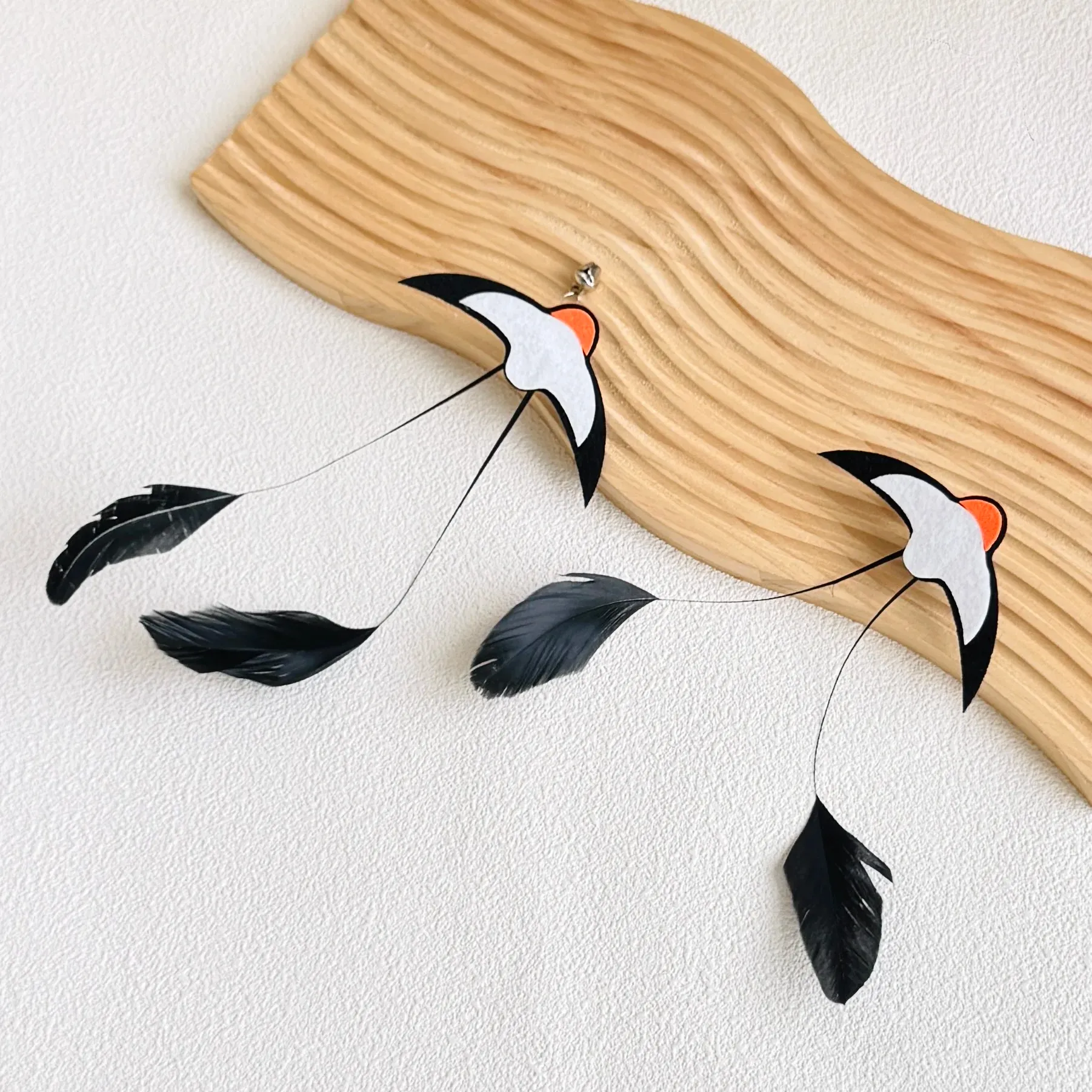 Jouet interactif pour chat à plume d'oiseau avec clochette, baguette Teaser pour chaton 4