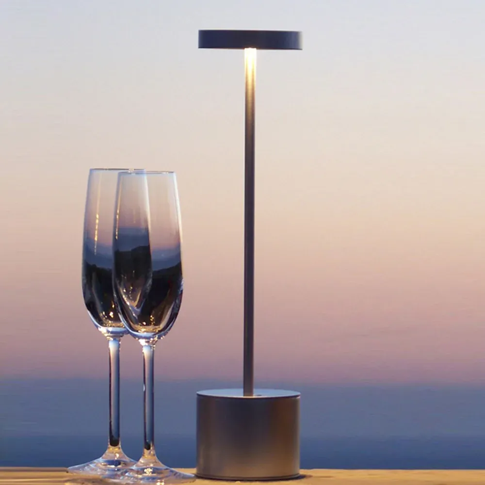 Lampe de table LED, ambiance chaleureuse