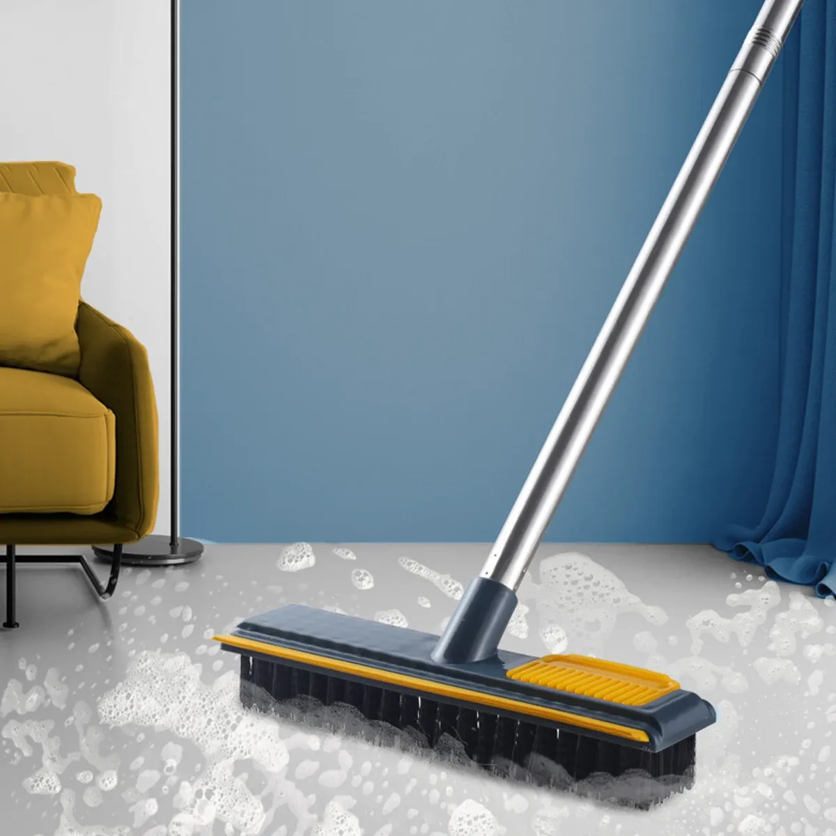 Brosse à récurer 2 en 1 à manche long, vue d'ensemble