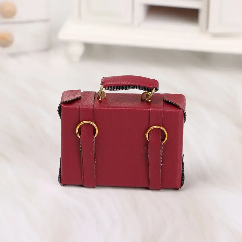Valise miniature en cuir pour poupée, échelle 1:12, coffre portable vintage en bois 4