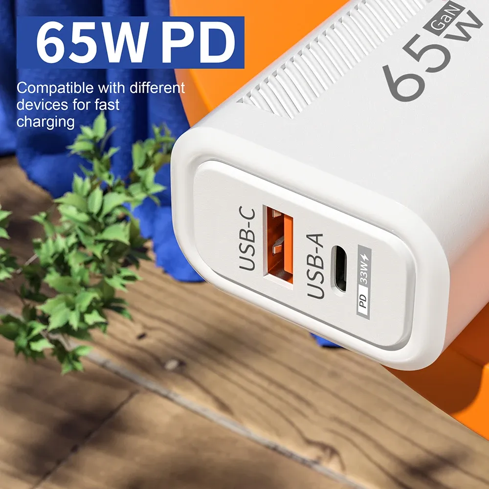 Chargeur USB-C GaN 65 W sous différents angles