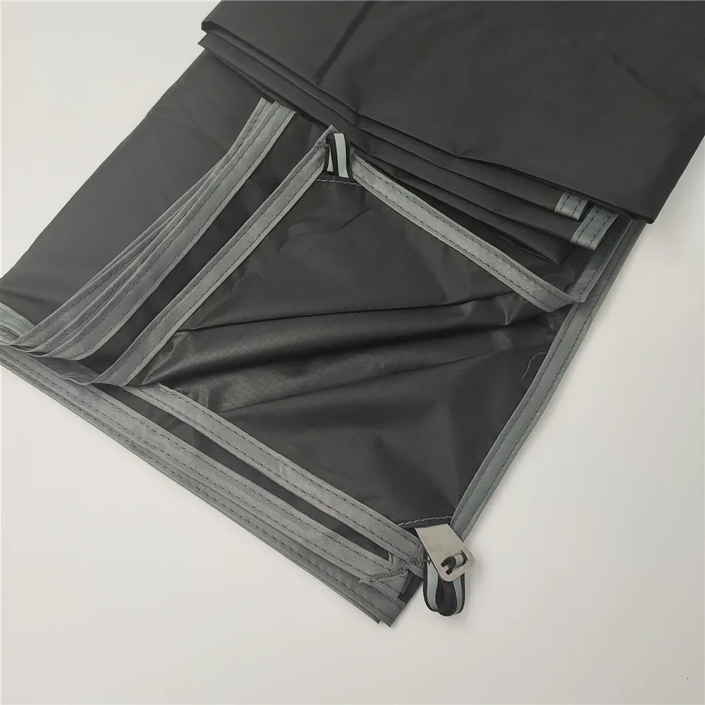 Tapis de camping imperméable avec sangle de connexion réfléchissante