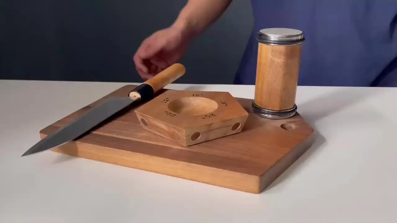 Affûteur rotatif de couteaux