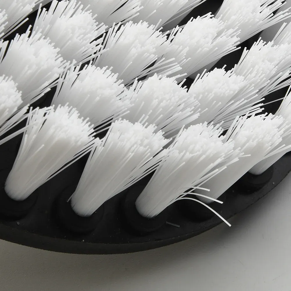 Brosse de nettoyage blanche pour perceuse, vue d'ensemble