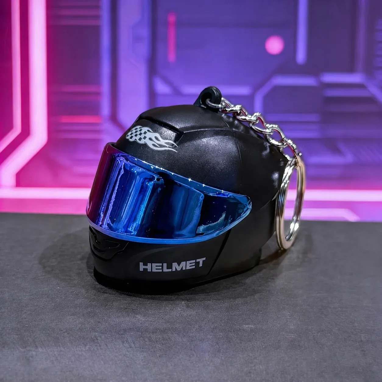 Porte-clés original en forme de casque de moto avec LED, mini porte-clés créatif pour sacs et clés, lumière d'avertissement nocturne 14