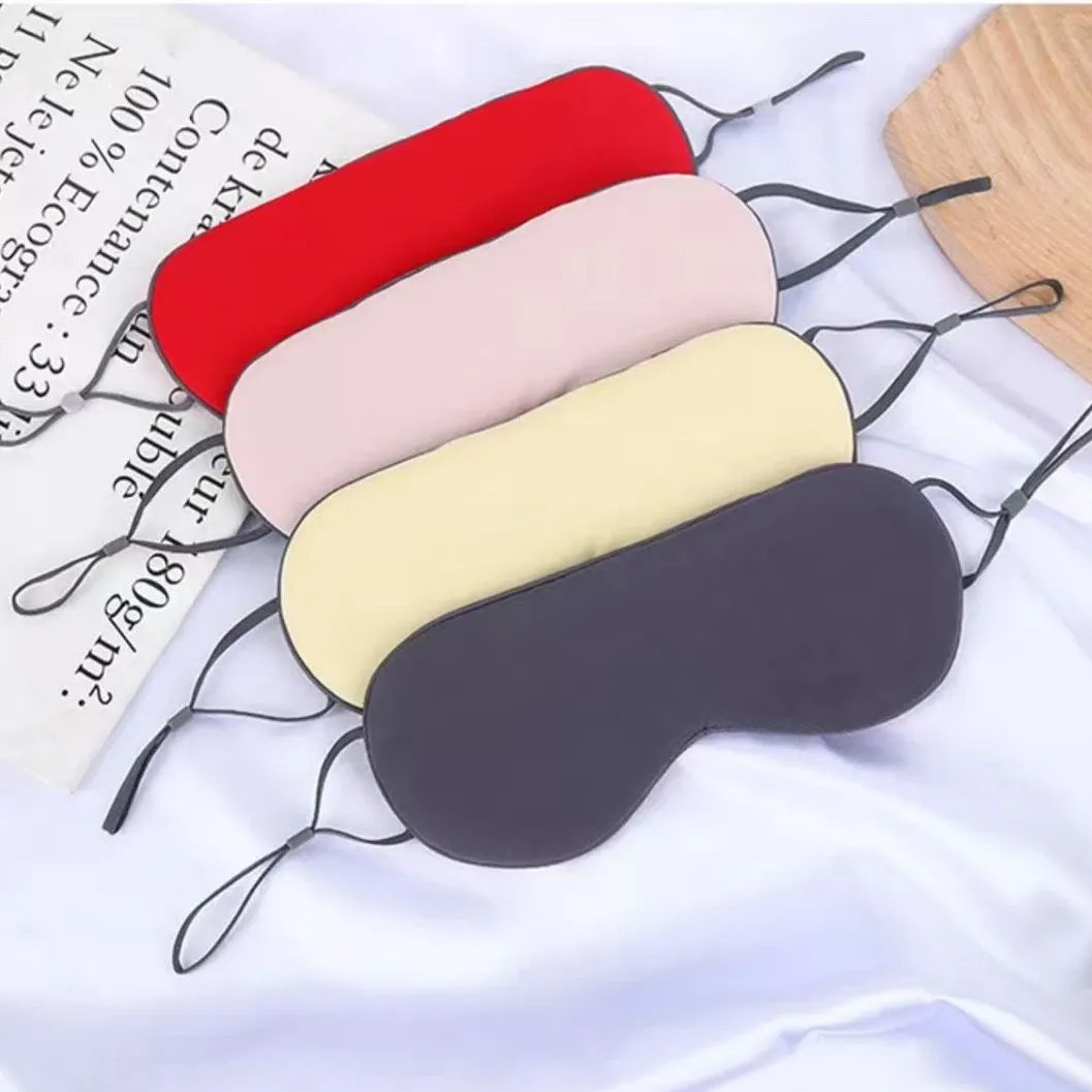 Masque de sommeil en soie, finition raffinée