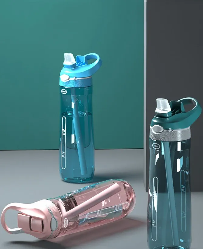 Bouteille d'eau de sport transparente de 750 ml avec paille