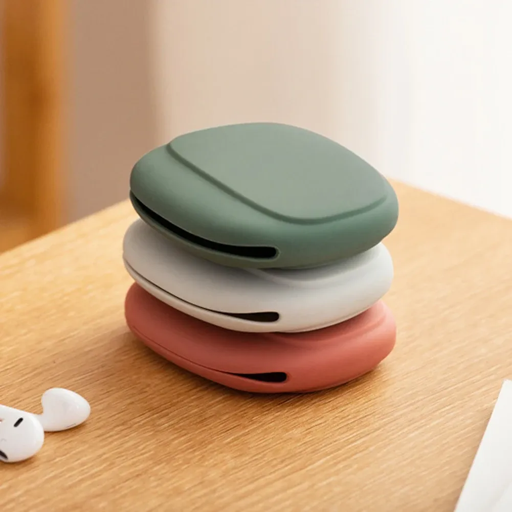 Organisateur électronique en silicone en situation d'utilisation