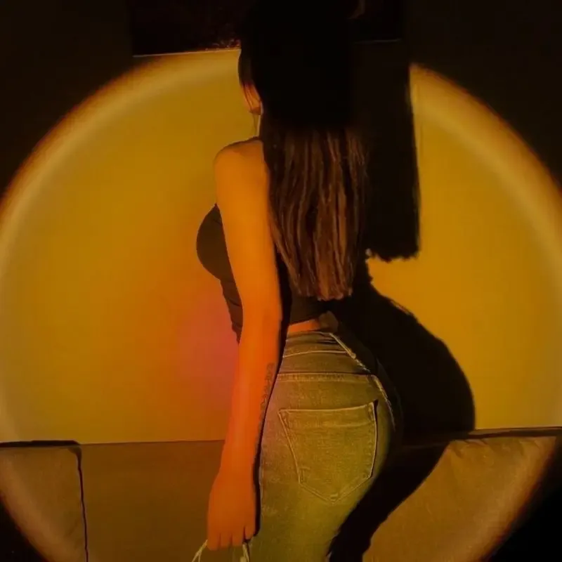 Projection lumineuse dans un intérieur moderne