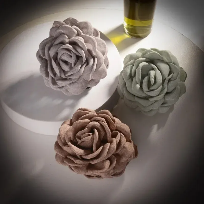 Pince fleur en tissu de coton, détail des couleurs
