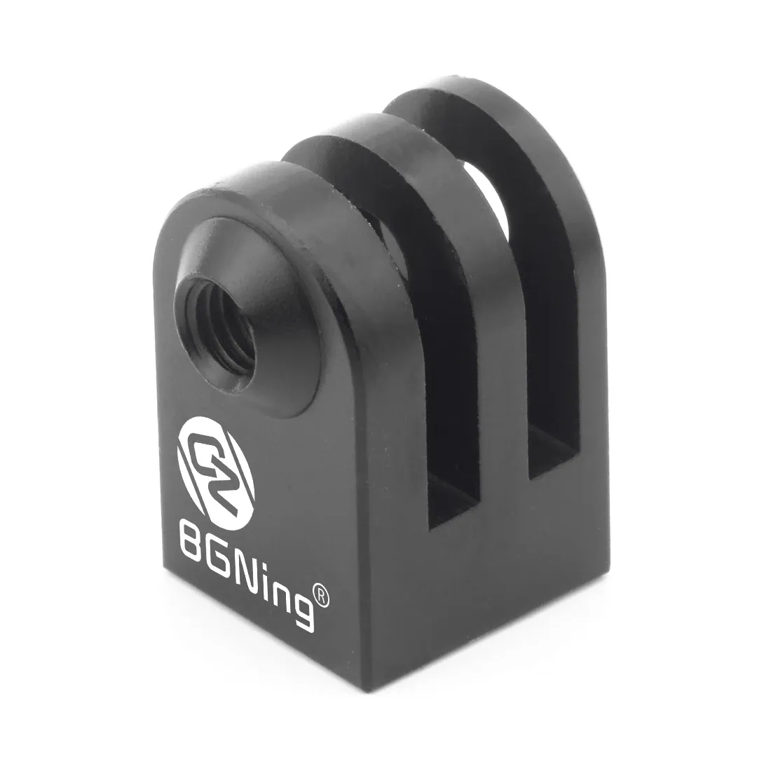 Adaptateur de trépied installé sur une caméra d'action