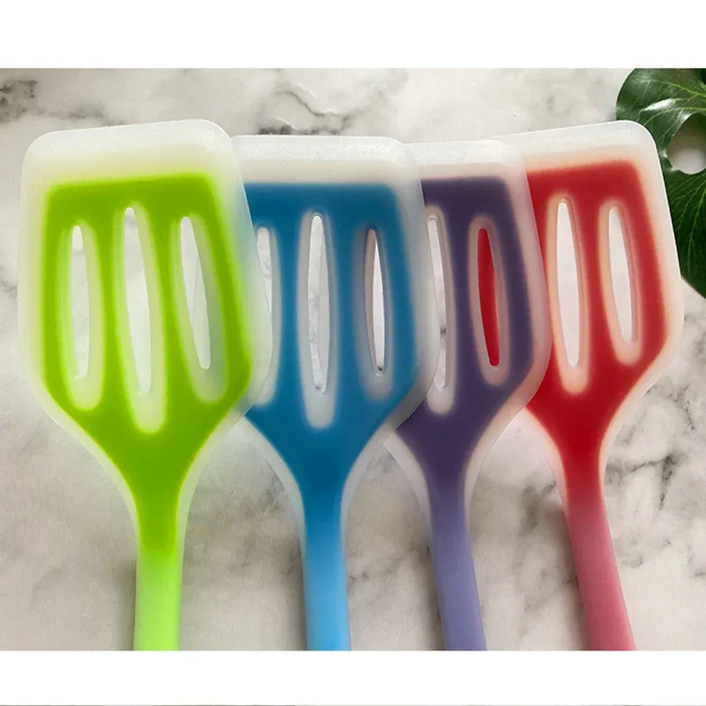 Ensemble d'ustensiles de cuisine en silicone