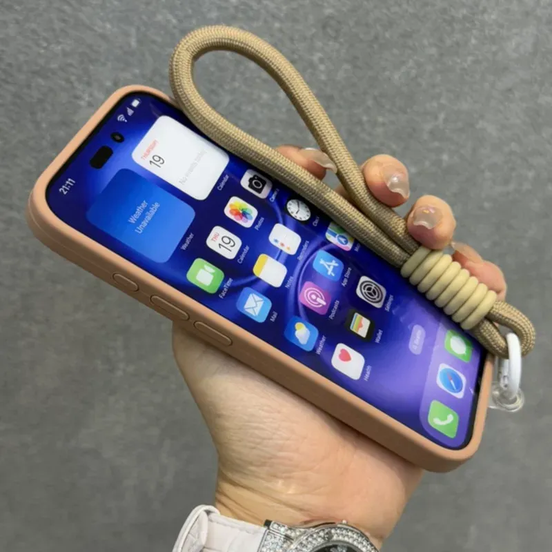 Coque en silicone liquide MagSafe pour iPhone 17, 16, 15, 14 Plus, 13 et 12 Pro Max, souple, antichoc, magnétique, avec cordon de suspension 6