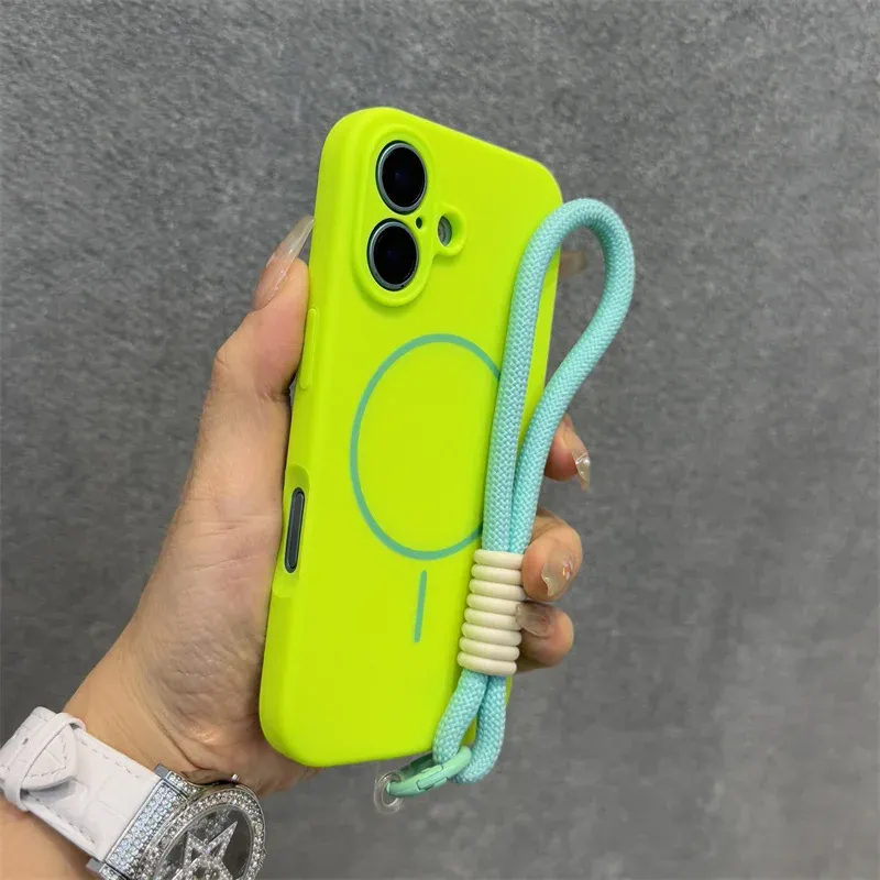 Coque en silicone liquide MagSafe, vue détaillée 3