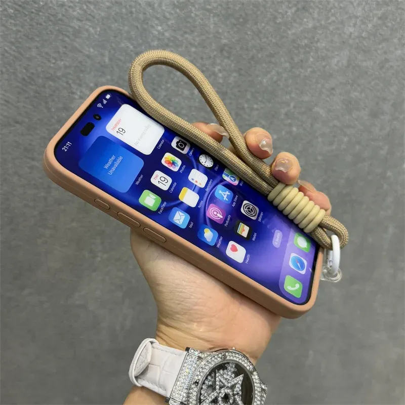 Coque en silicone liquide MagSafe, vue détaillée 16