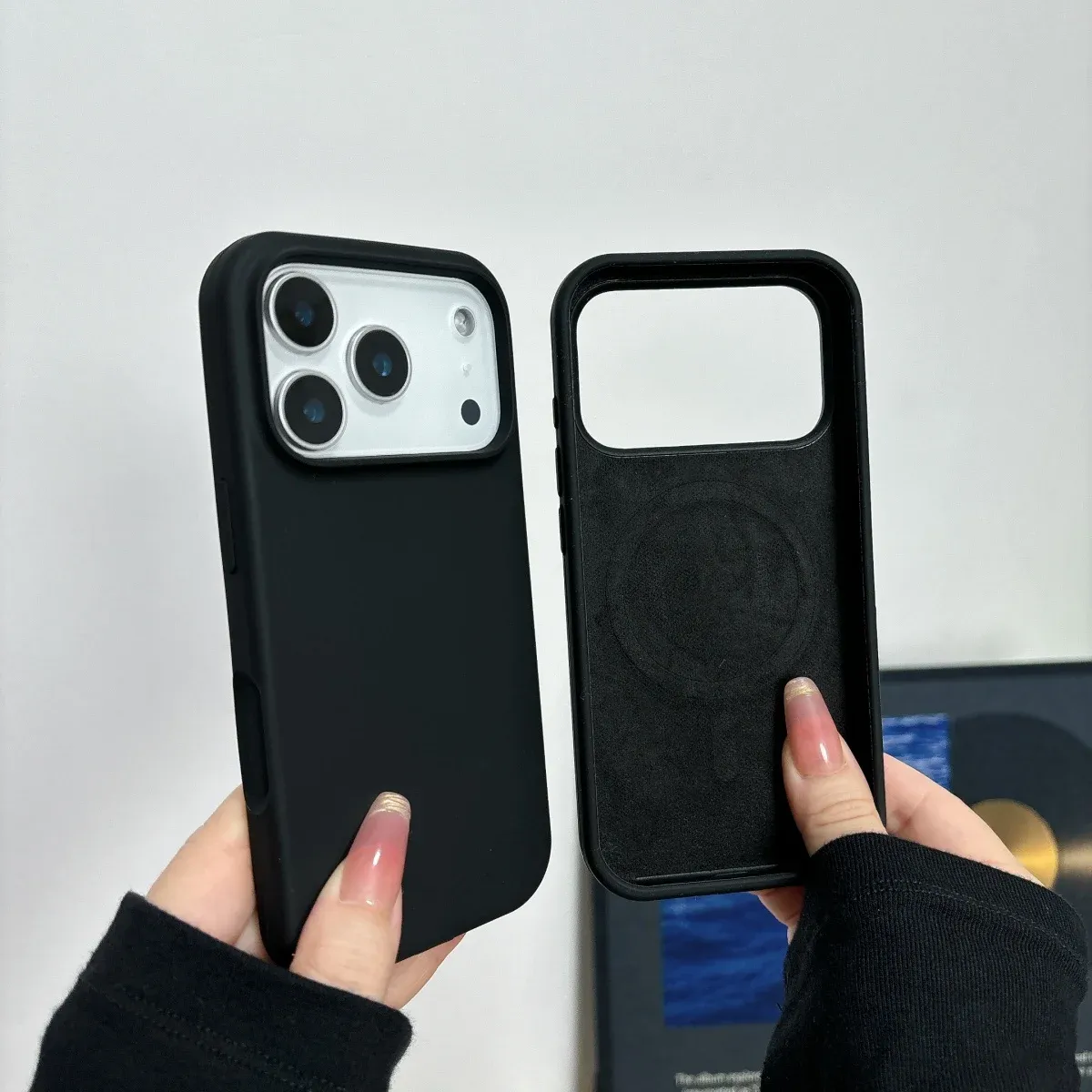 Coque magnétique MagSafe, détail de la découpe