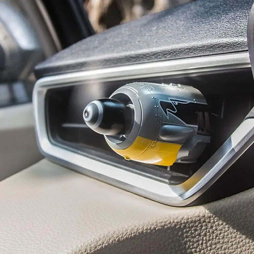 Diffuseur de parfum pour voiture dans l'habitacle