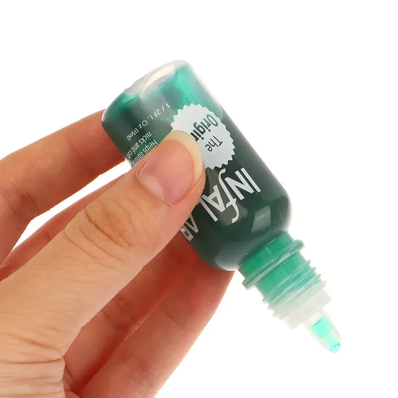 Agent hémostatique pour la désinfection des ongles, vue 5