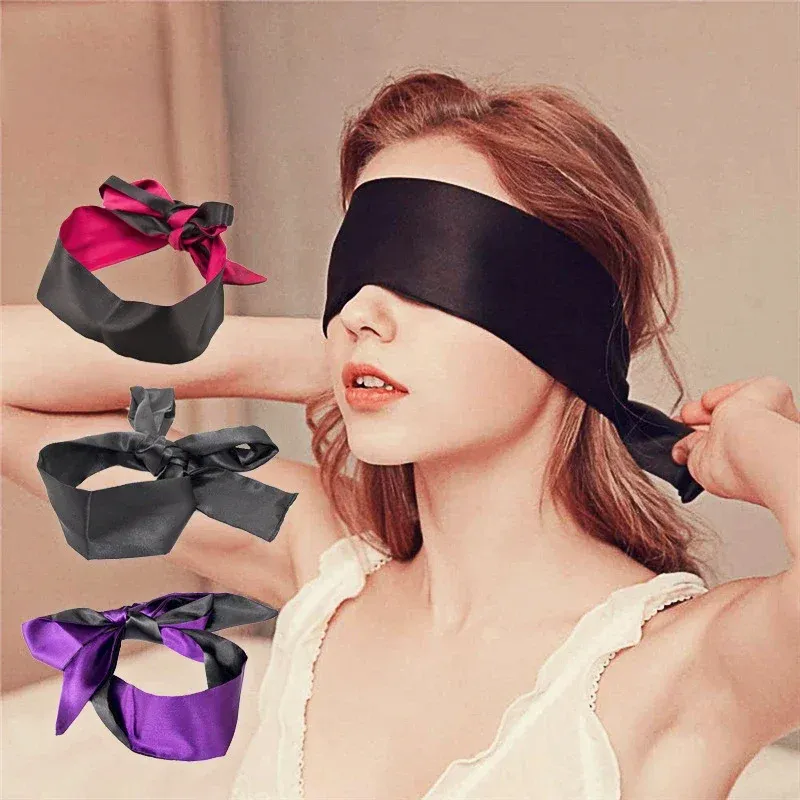 Masque de sommeil en satin pour femme, vue principale