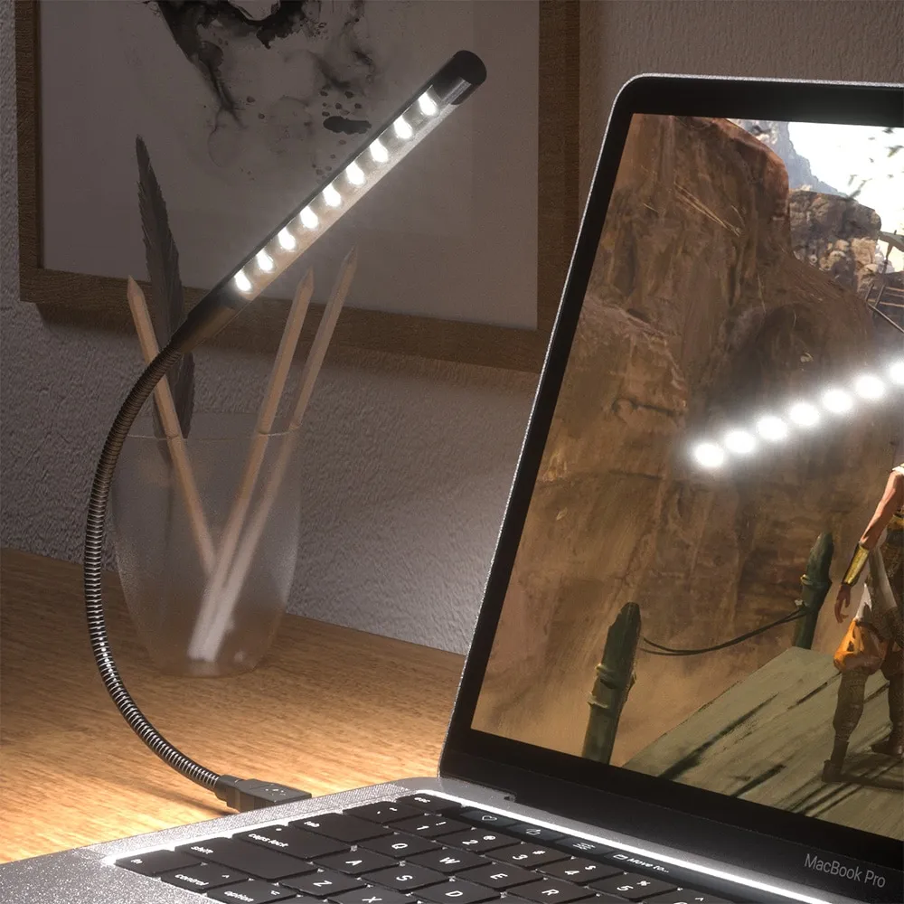 Lampe orientée sur une page de livre