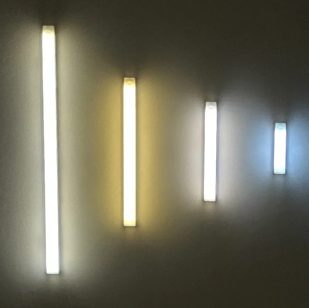 Lampe de nuit LED AITHEA en situation