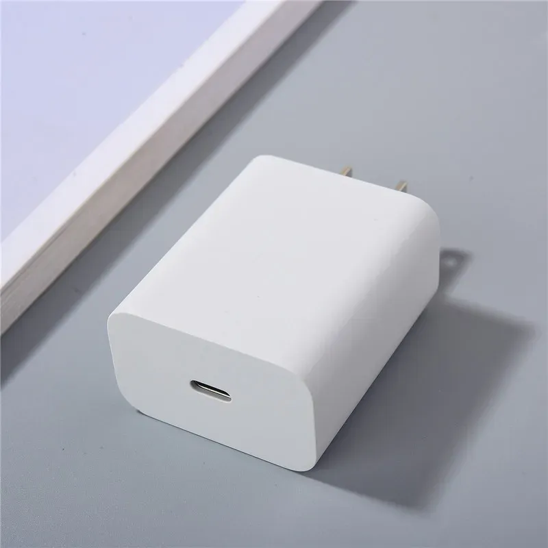 Finitions du chargeur et du câble