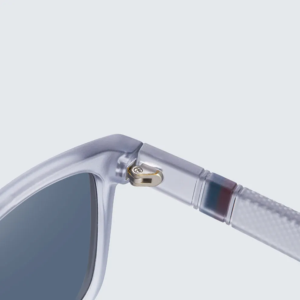 Lunettes de soleil rétro, vue rapprochée