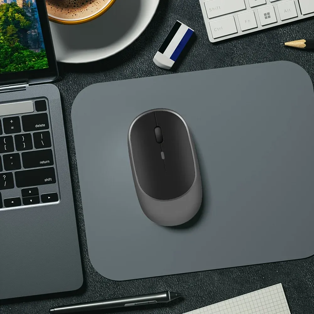 Souris sans fil en situation de travail