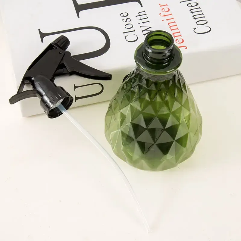 Flacon vaporisateur rechargeable en PET de 500 ml 4