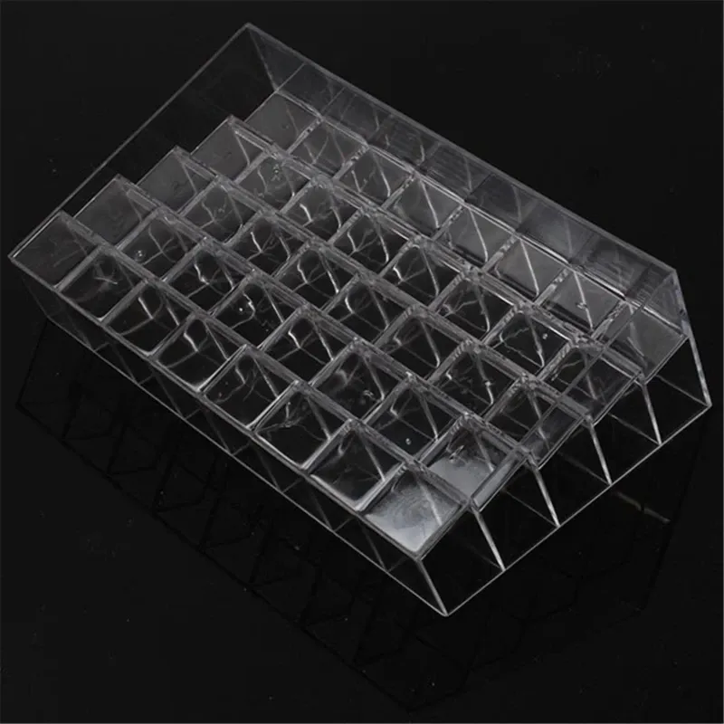 Détail du présentoir de rangement cosmétique transparent
