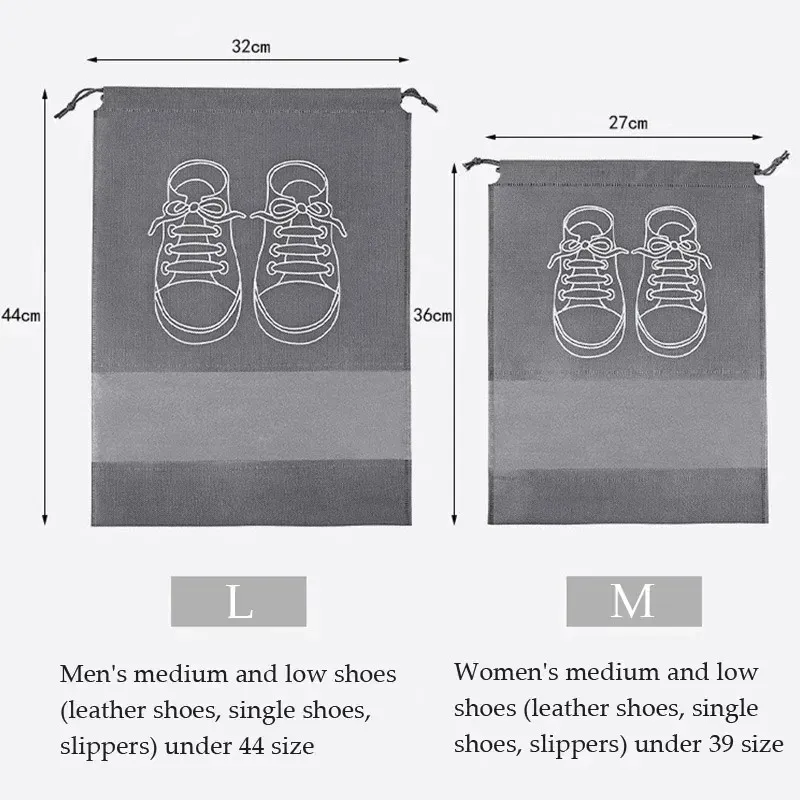 Sacs de rangement pour vêtements et chaussures en situation