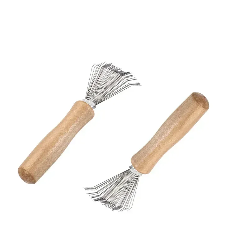 Nettoyeur de brosse à cheveux compact avec fil métallique et manche en bois, idéal pour le voyage et un usage domestique (1 pièce) 3
