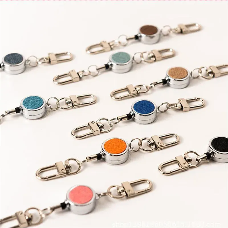 Bobine rétractable à clip pour badge d'identité, avec cordon, porte-clés et pince ceinture 2