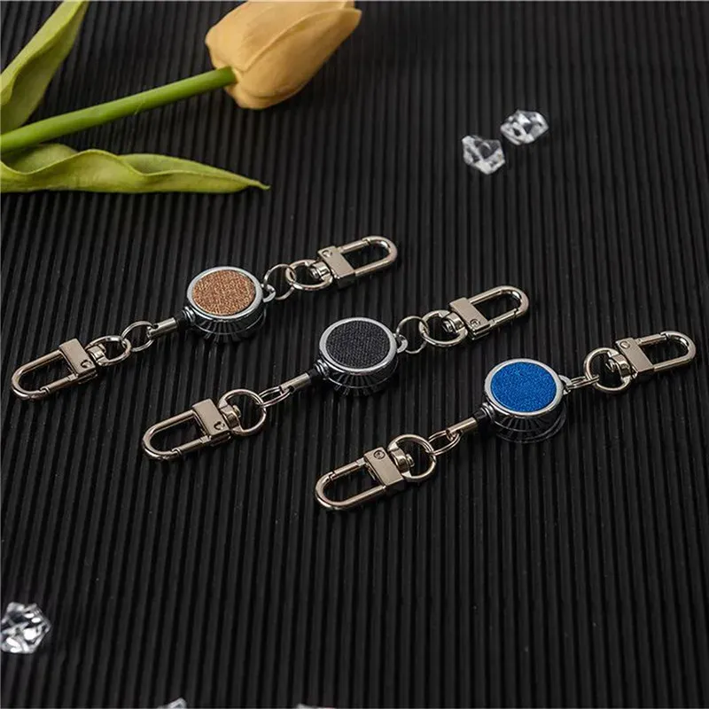 Bobine rétractable à clip pour badge d'identité, avec cordon, porte-clés et pince ceinture 5
