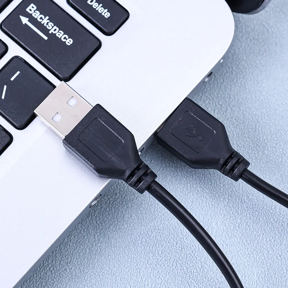 Câble USB 3.0 en situation d'utilisation