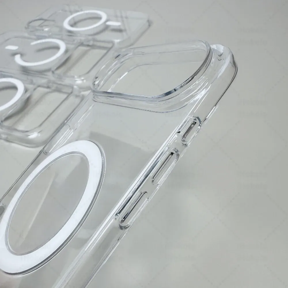 Coque transparente avec accessoire MagSafe