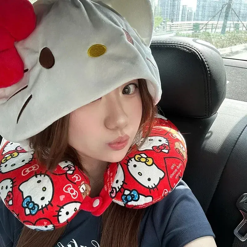 Coussin de voyage à capuche en peluche douce avec capuche réglable 5