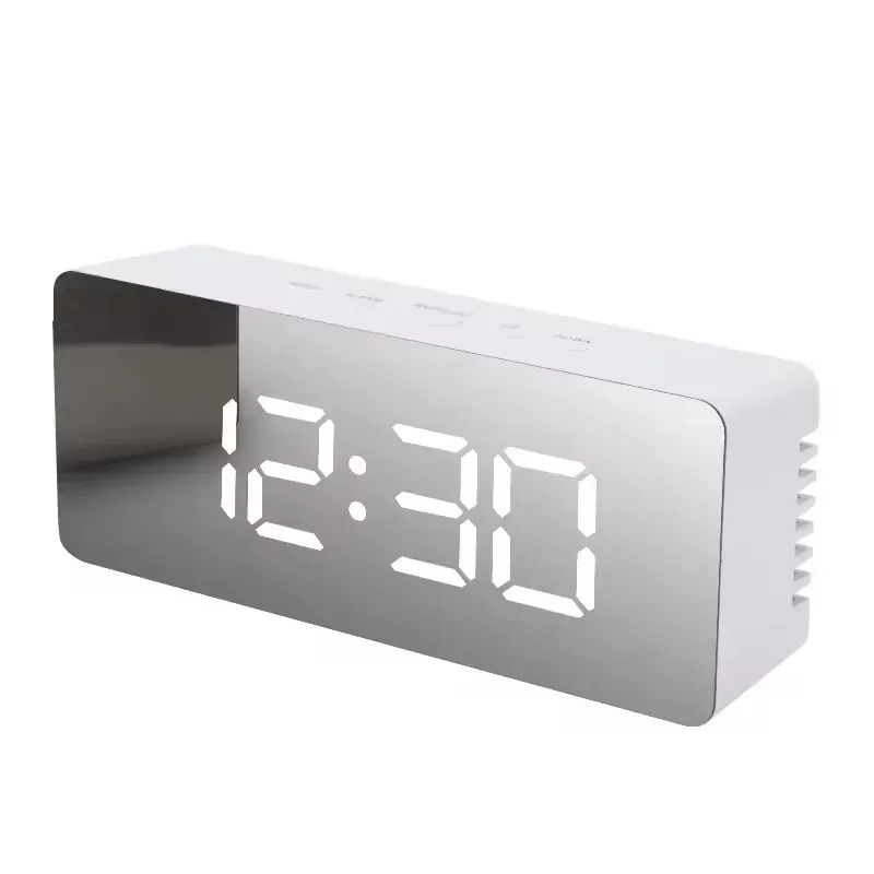 Réveil numérique LED miroir, détail du design