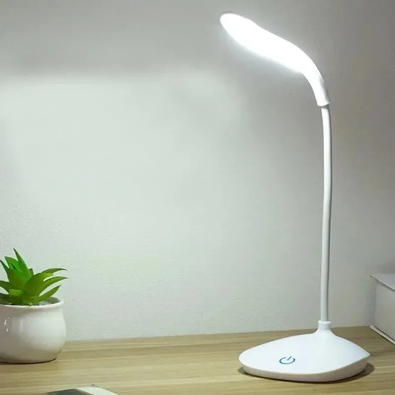 Lampe de bureau LED à intensité variable avec protection des yeux, veilleuse tactile et port USB 6