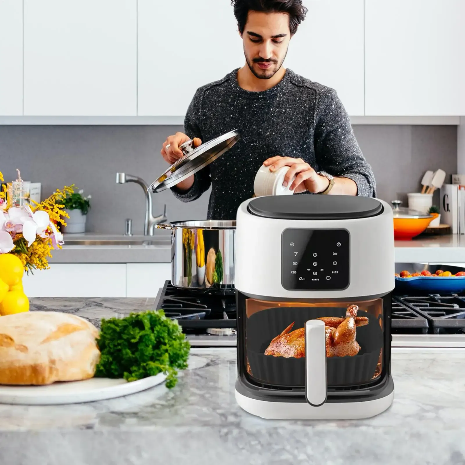 Revêtement en silicone pour friteuse à air en situation
